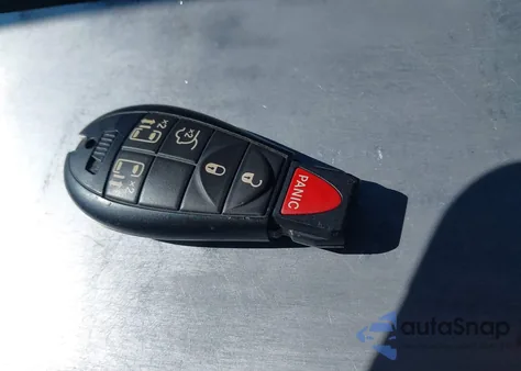 2016 Dodge Grand Caravan Sxt z USA, uszkodzony, nr VIN 2C4RDGCG8GR212304